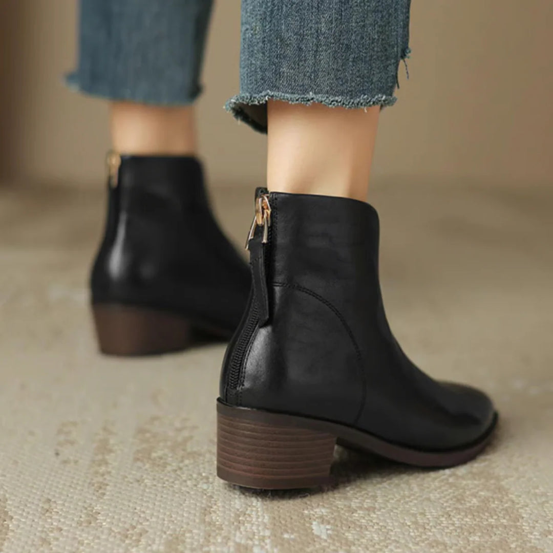 ANITA – LUXURIOUS LOW-HEELED ANKLE BOOTS