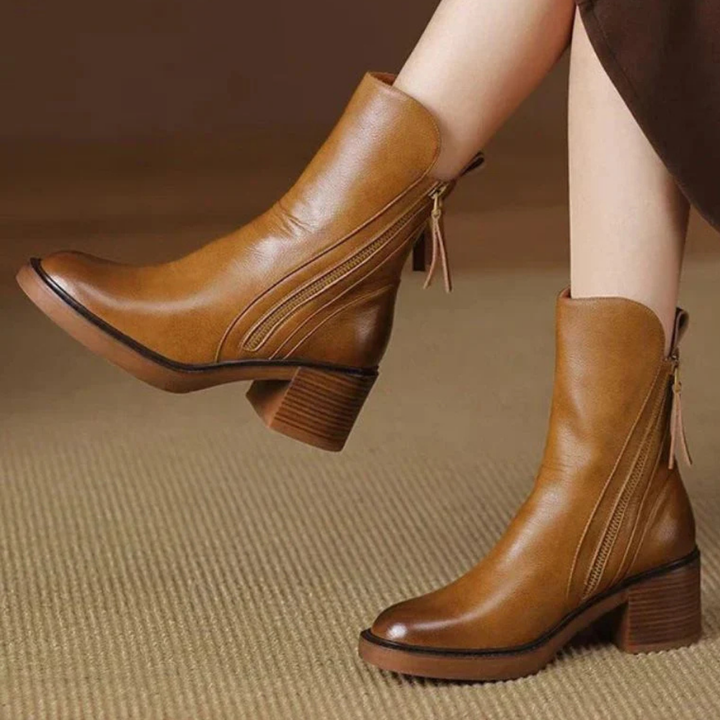 VALORINE | BLACK LEATHER ANKLE BOOTS