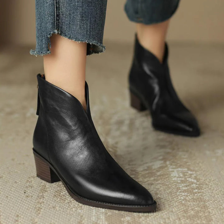 ANITA – LUXURIOUS LOW-HEELED ANKLE BOOTS